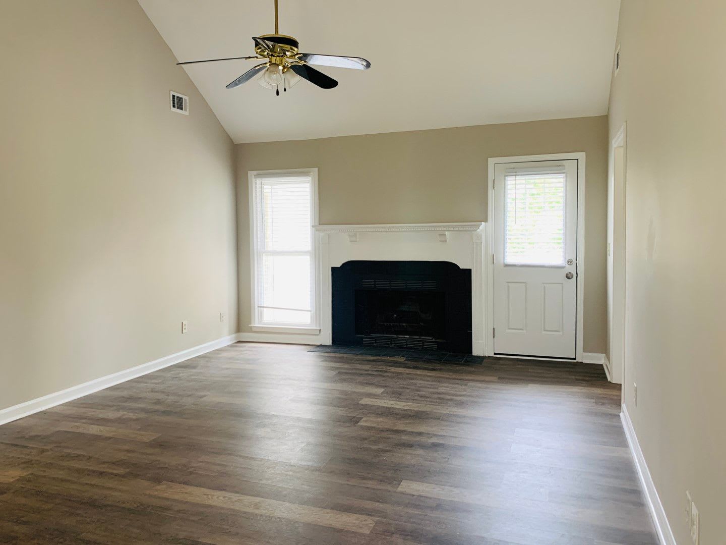 Great Location Private Wooded Lot Large Deck 4Th Bedroom Up W Attic Storage 2 Car Garage Fully Renovated Must See – photo 5