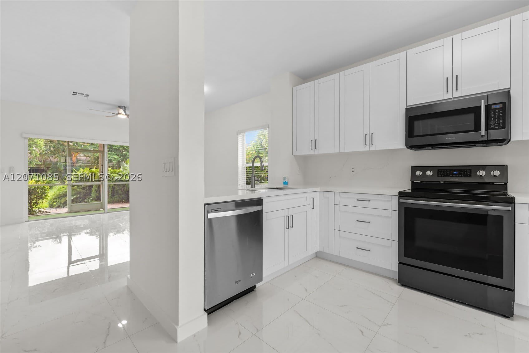 12133 SW 3rd St – photo 4