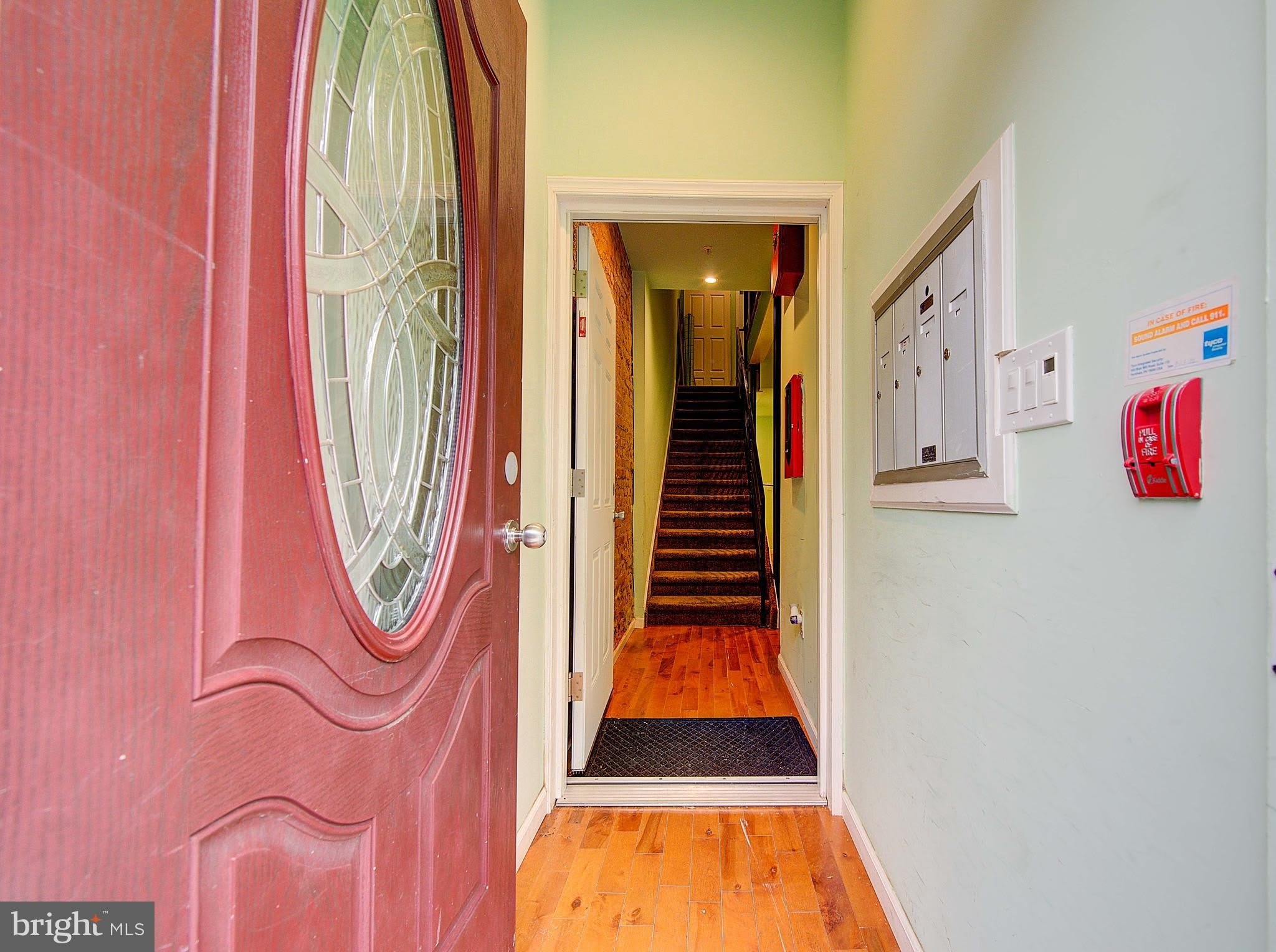 1516 CHRISTIAN Street – photo 2