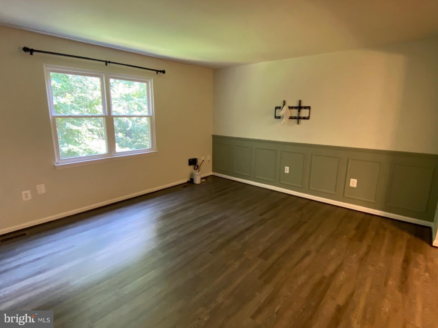 1210 THOMAS JEFFERSON PL – photo 4
