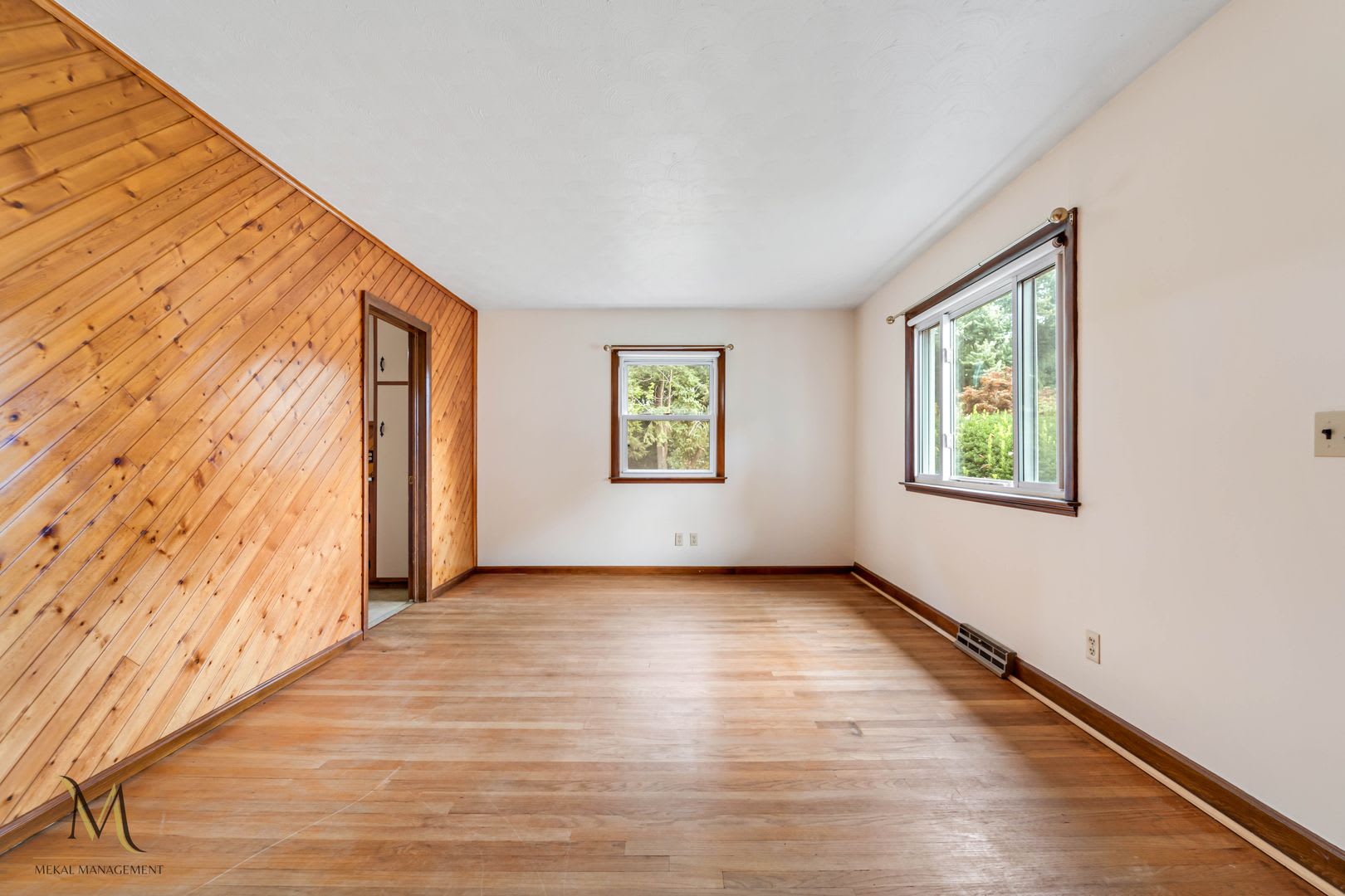 Single-Family Home with Central Air and Garage! – photo 5