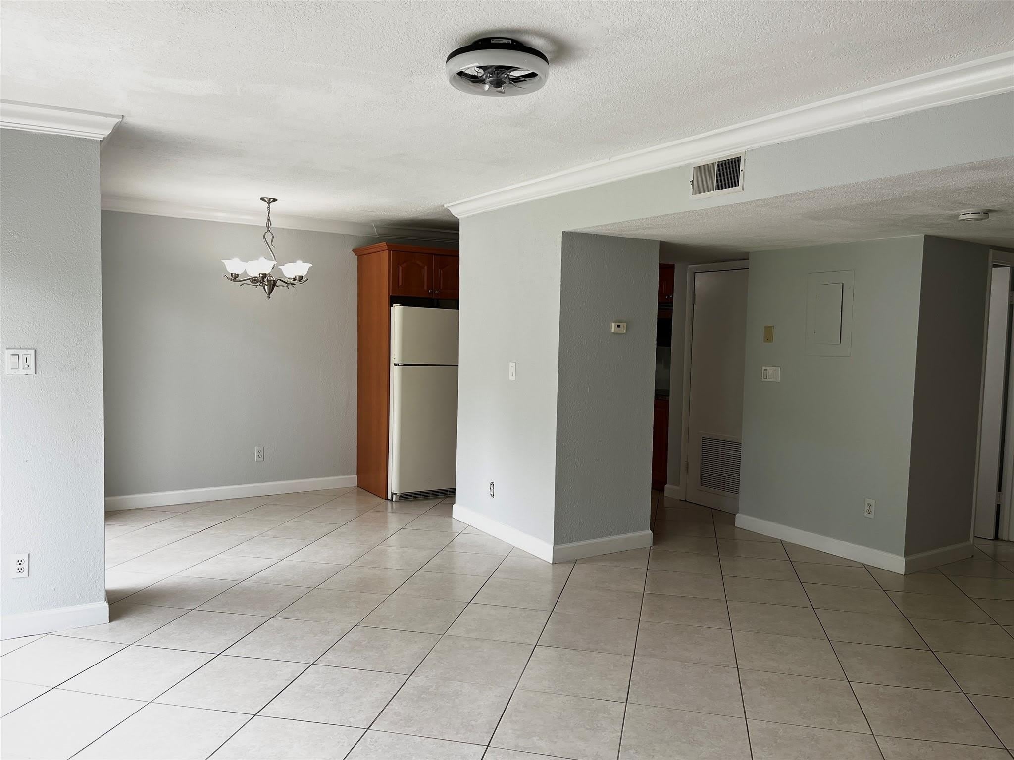 8149 Lagos De Campo Boulevard – photo 5