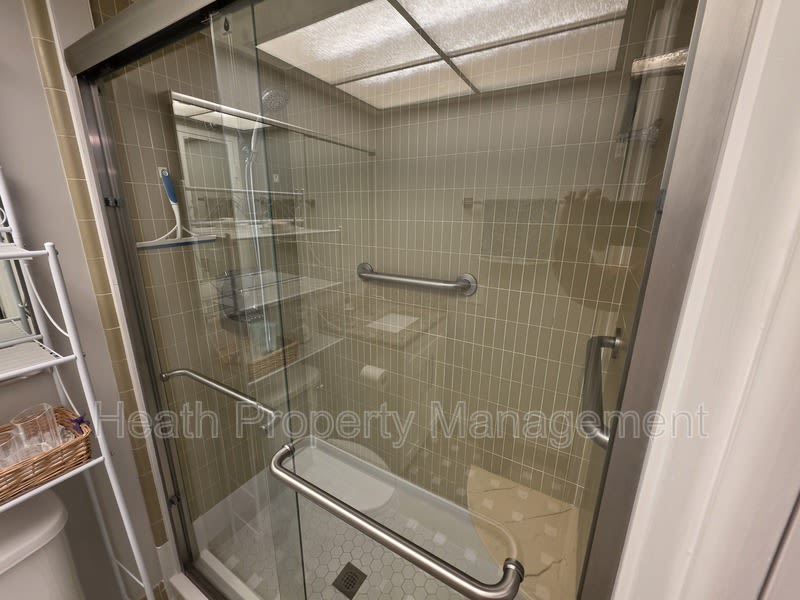 1012 Pearce Dr #304 – photo 3