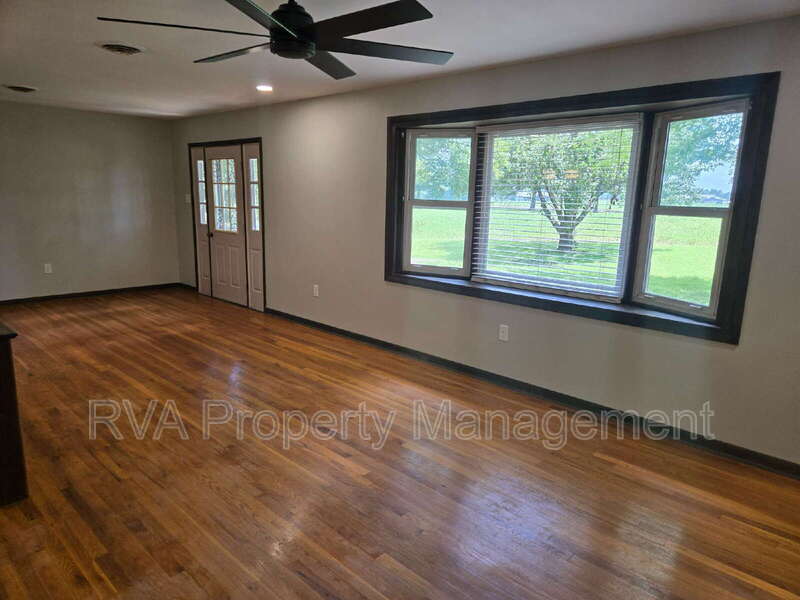 4476 Country Walk Lane – photo 4