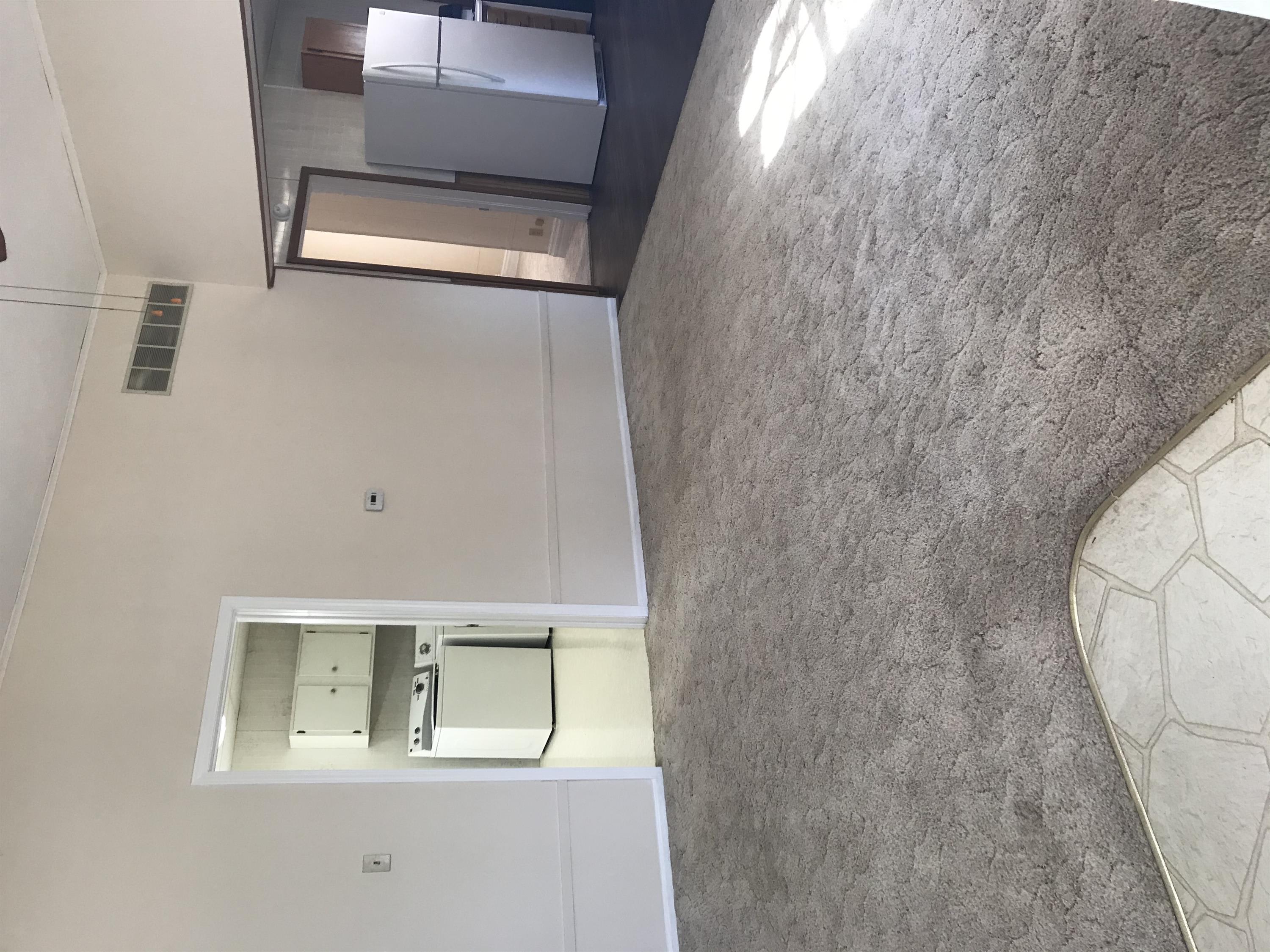 200 N. Humbolt – photo 2