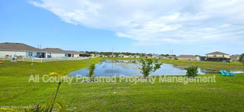 242 Guinevere Drive SW – photo 5