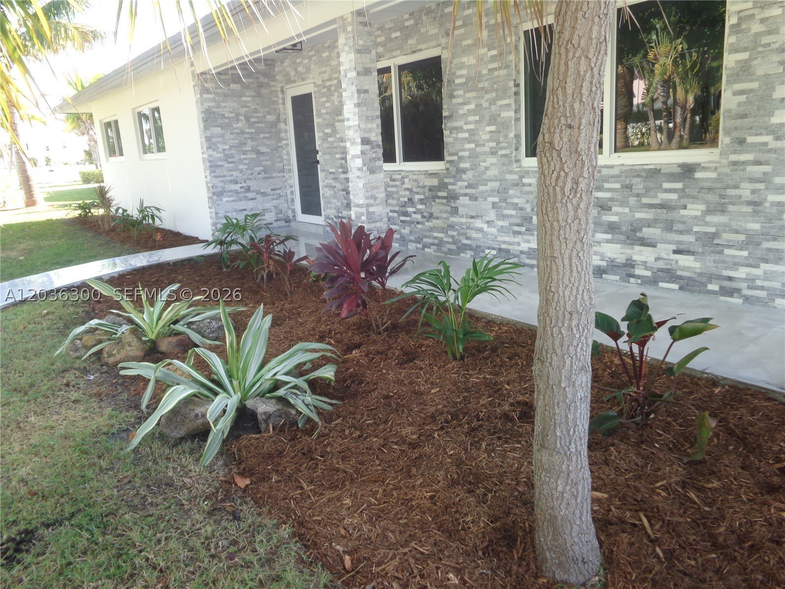1565 N Thumb Point Dr – photo 4