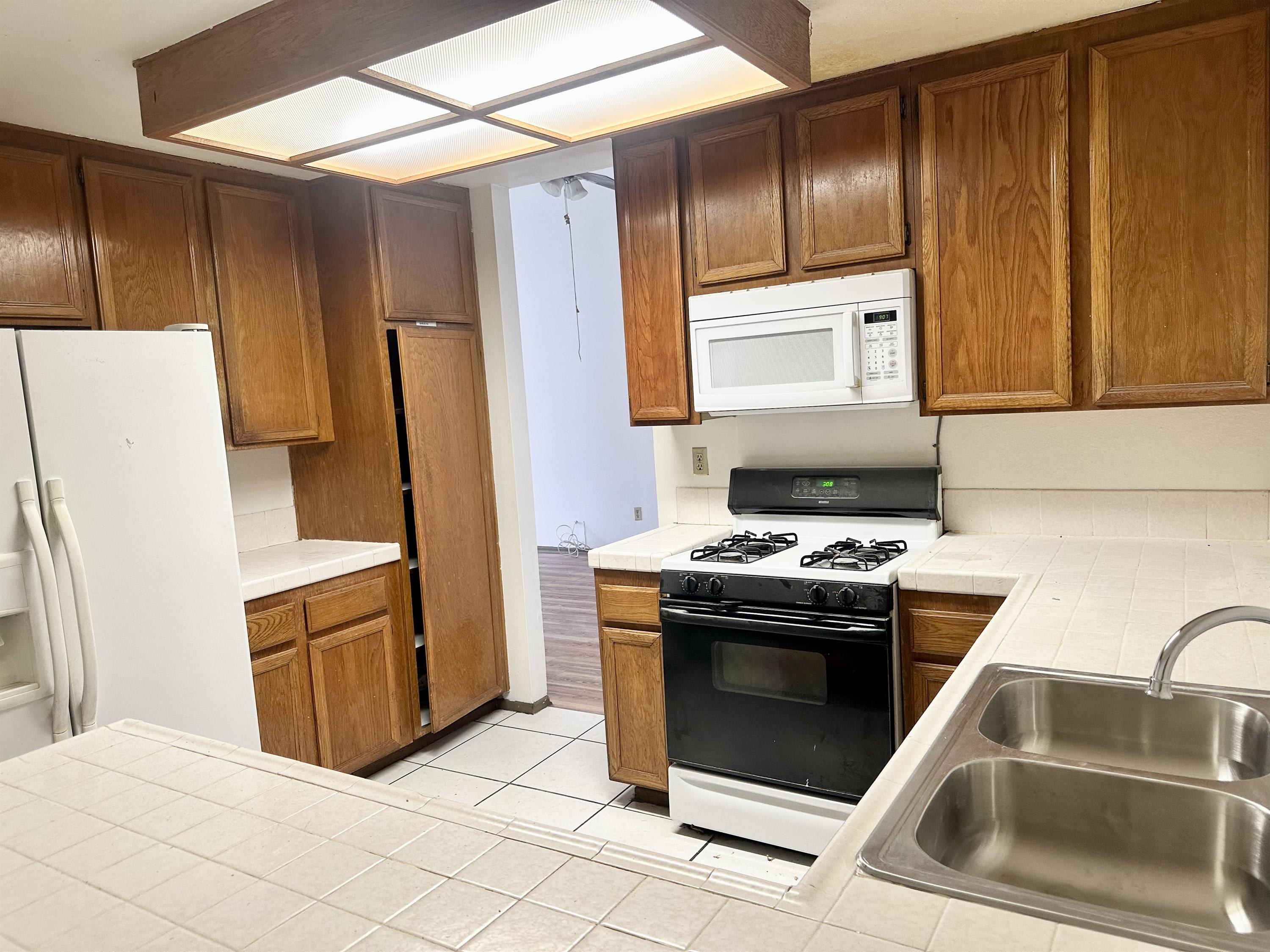 6950 Bullock Dr. – photo 4