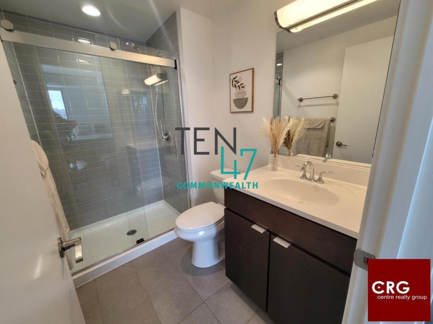 1045 Commonwealth Ave – photo 4