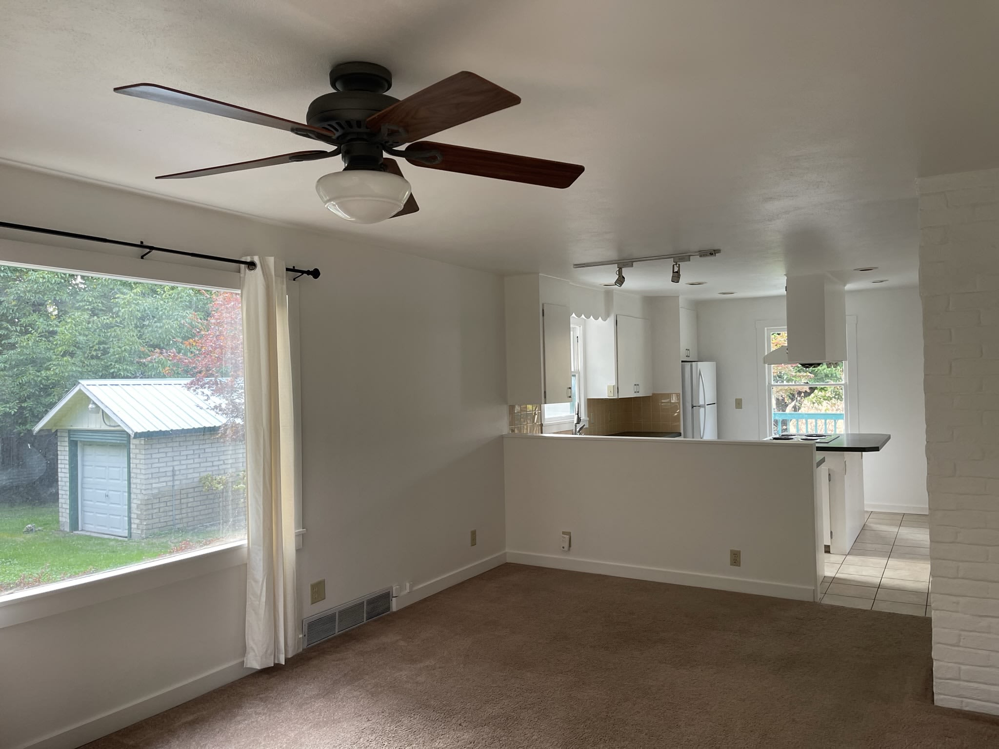 245 Harris Avenue – photo 5