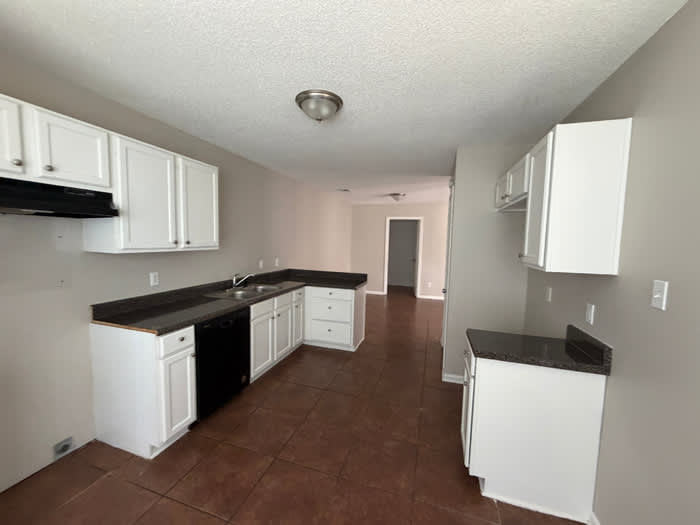 4554 Rosswood Drive – photo 5