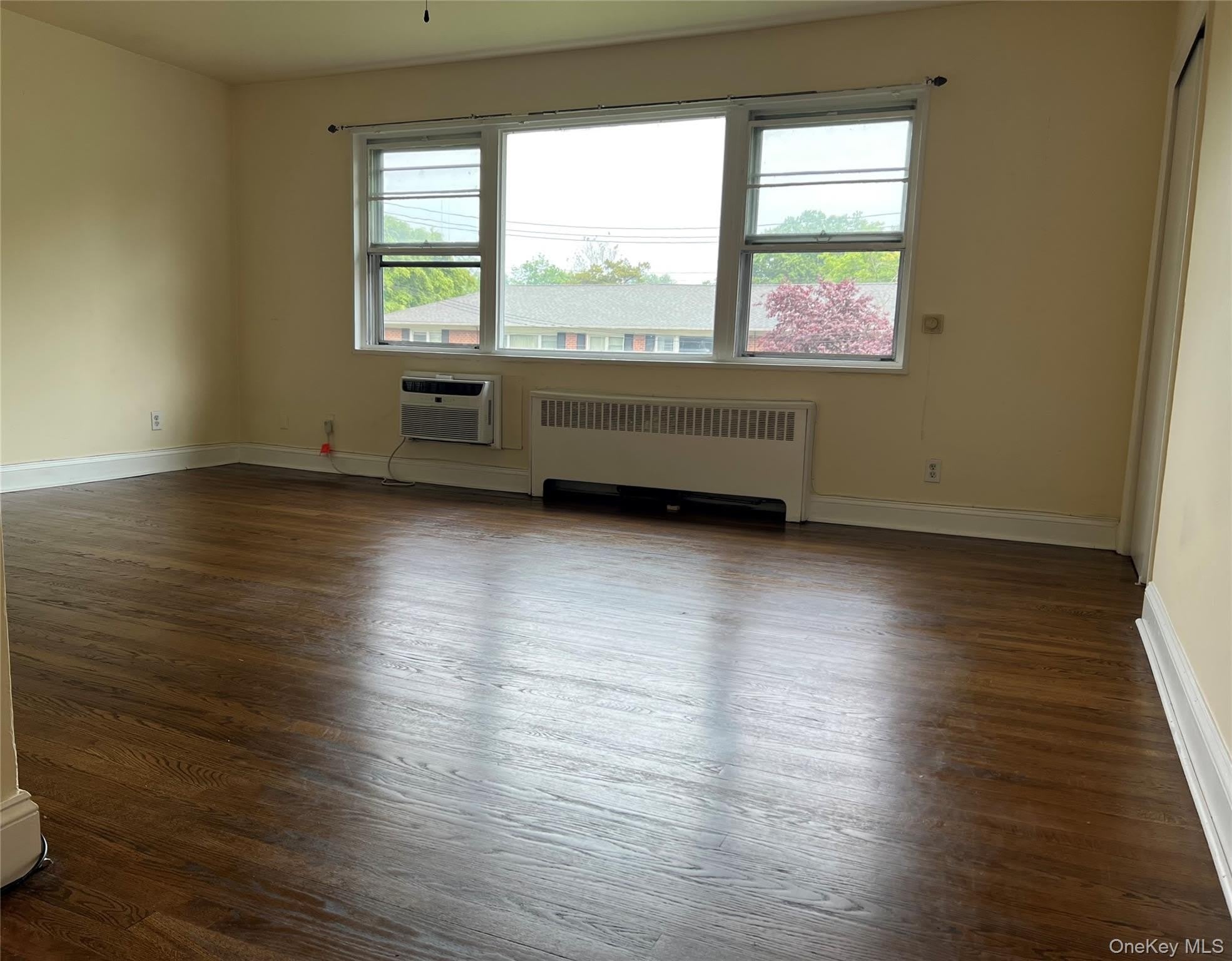 3 Walnut Street – photo 1