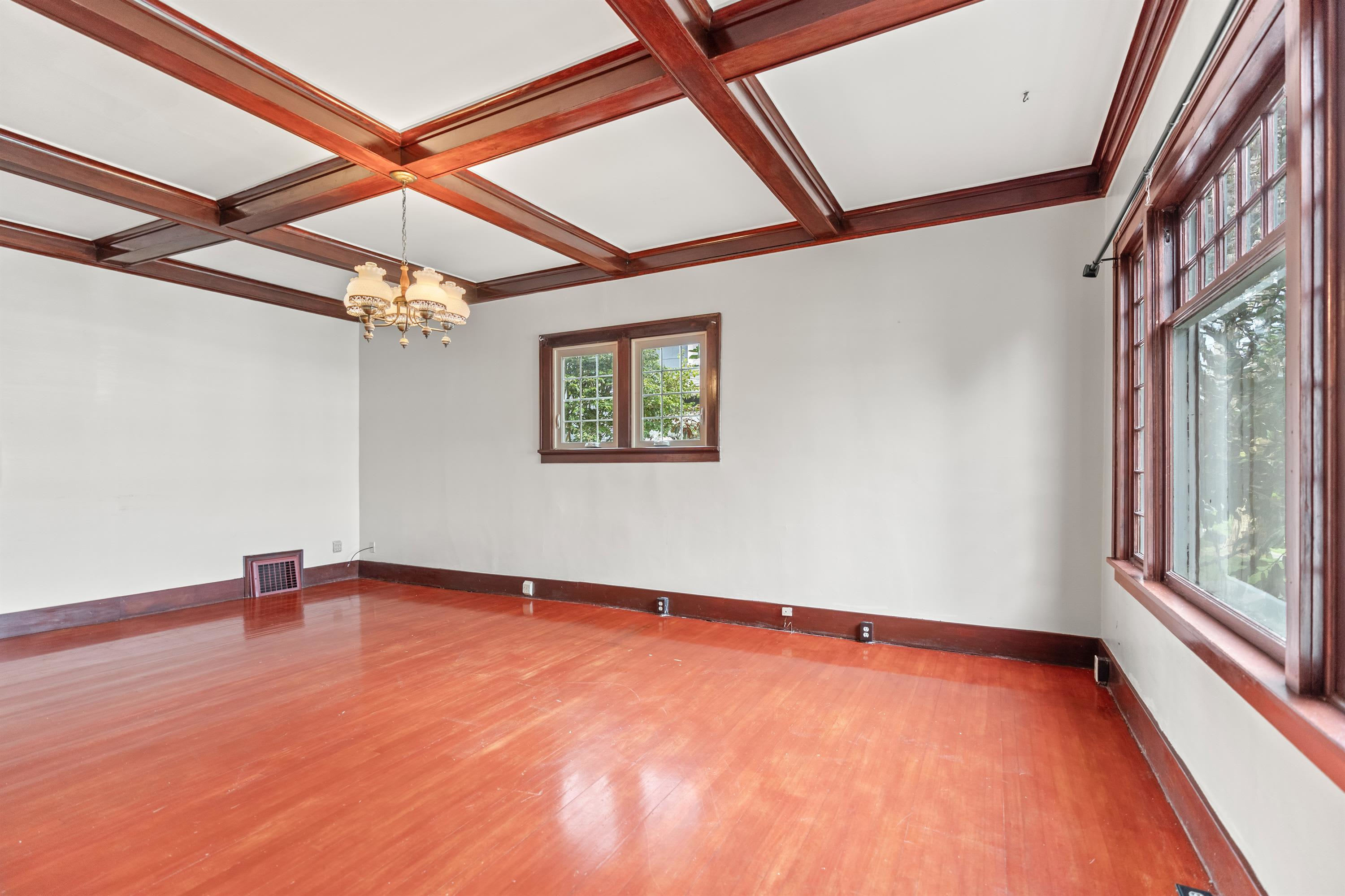 107 West 4Th Street A – photo 3