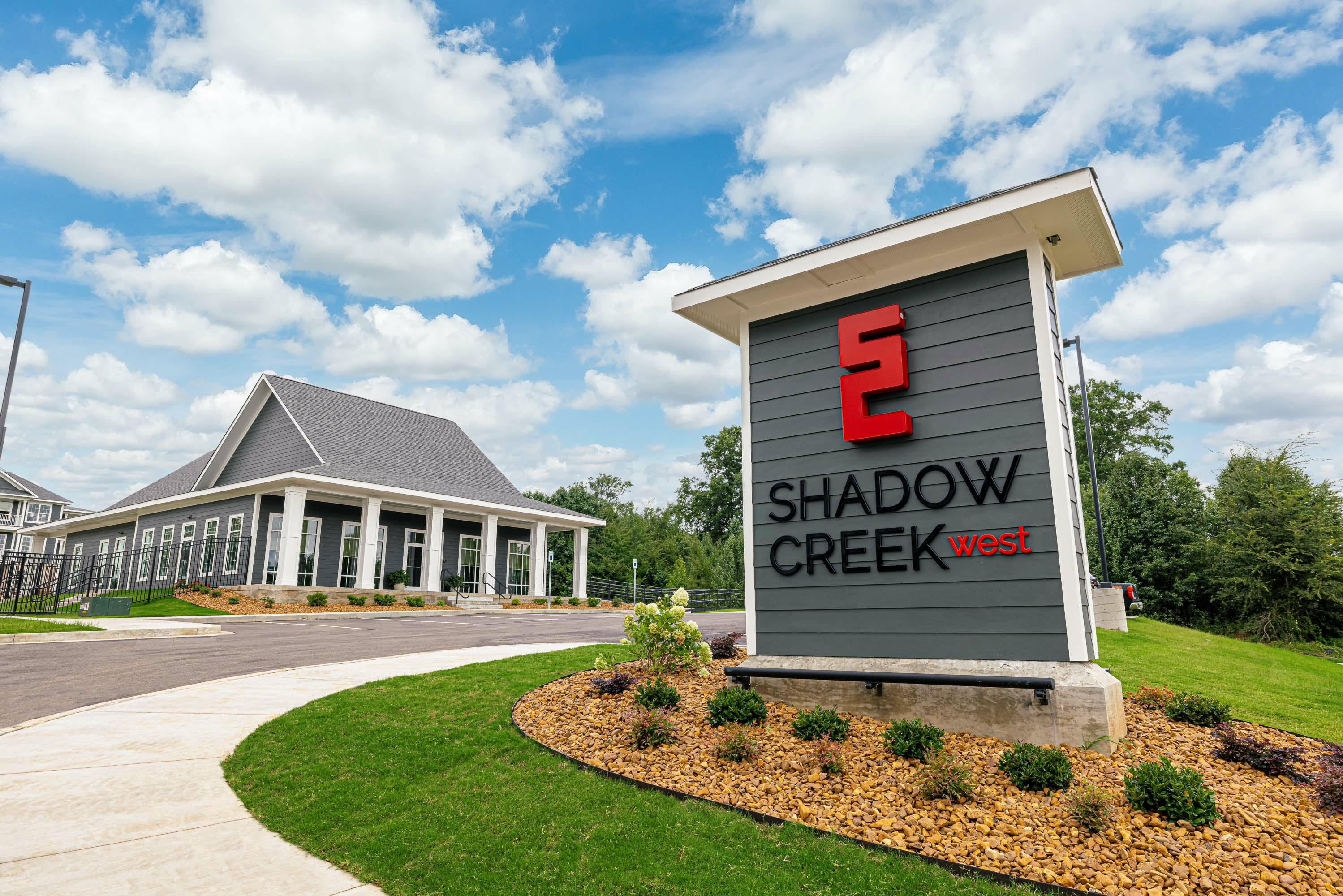 Shadow Creek West New Apartments – photo 1