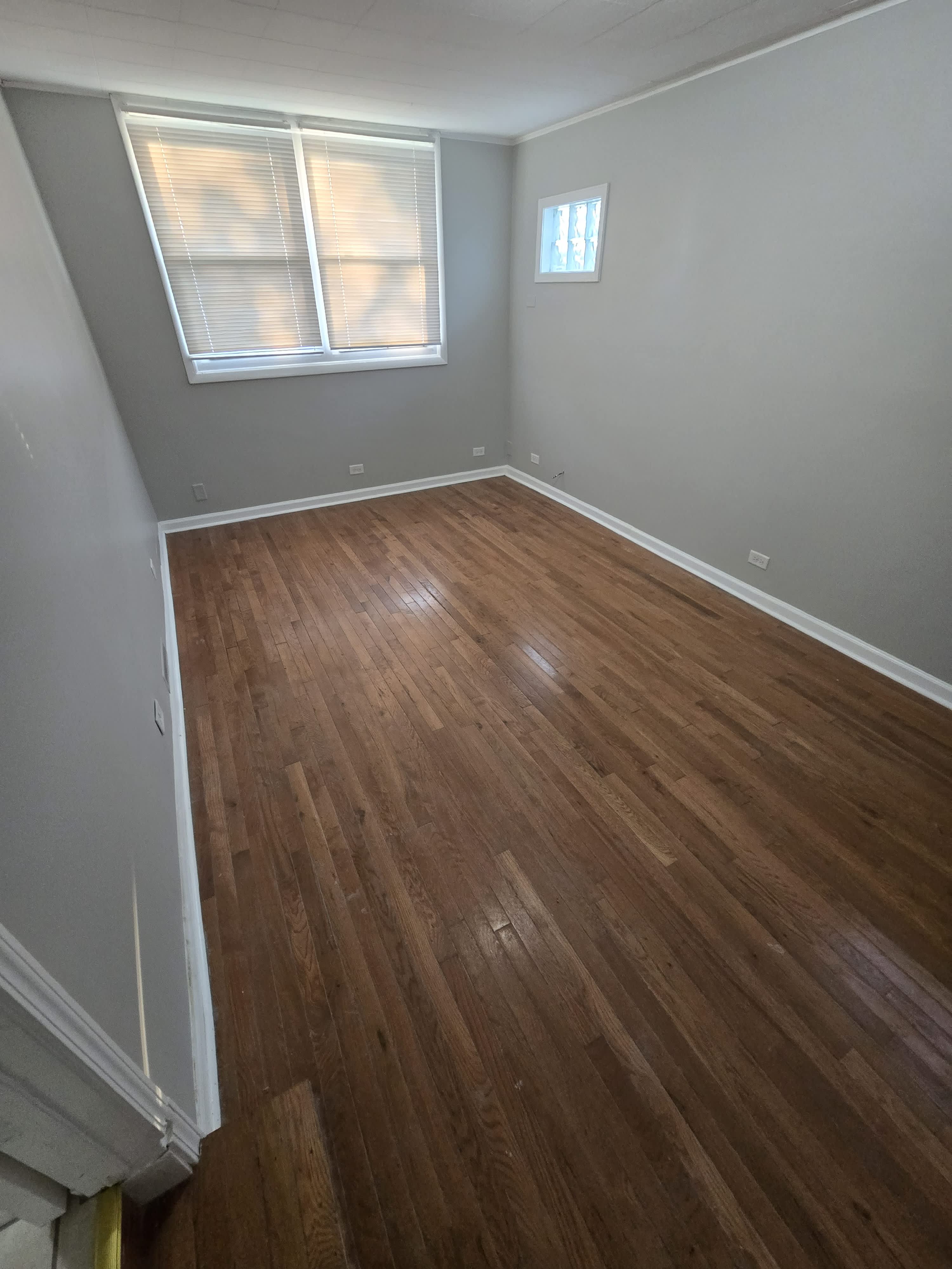 15135 Woodlawn Ave – photo 2