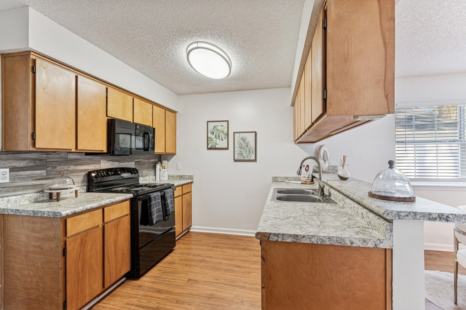 3 Bedroom 1 Bath Home With Bonus Room – photo 5