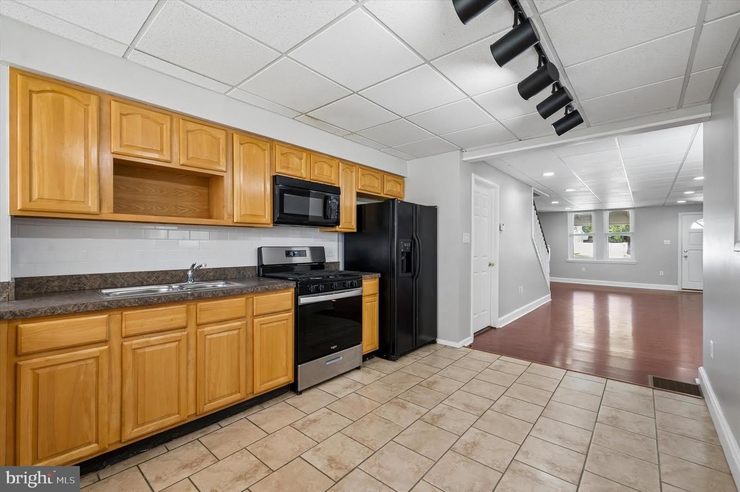 431 IROQUOIS ST – photo 5