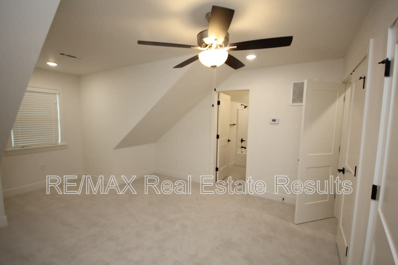 1900 W Saddlebrook Ln – photo 3