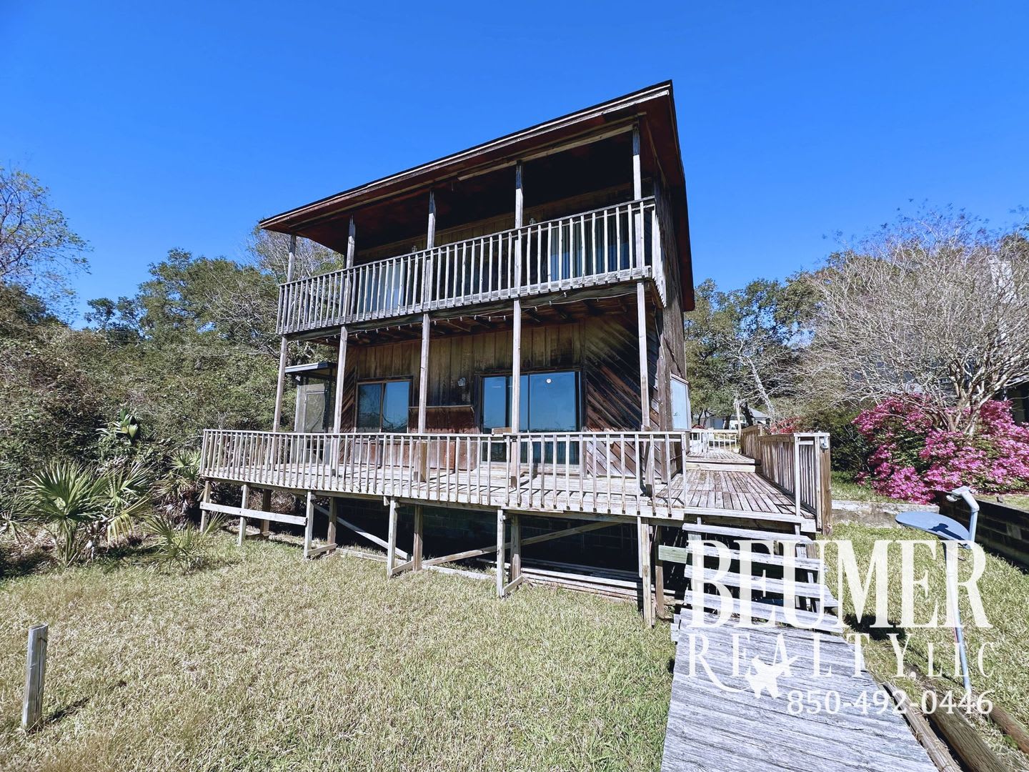 Waterfront Sanctuary Awaits – photo 1