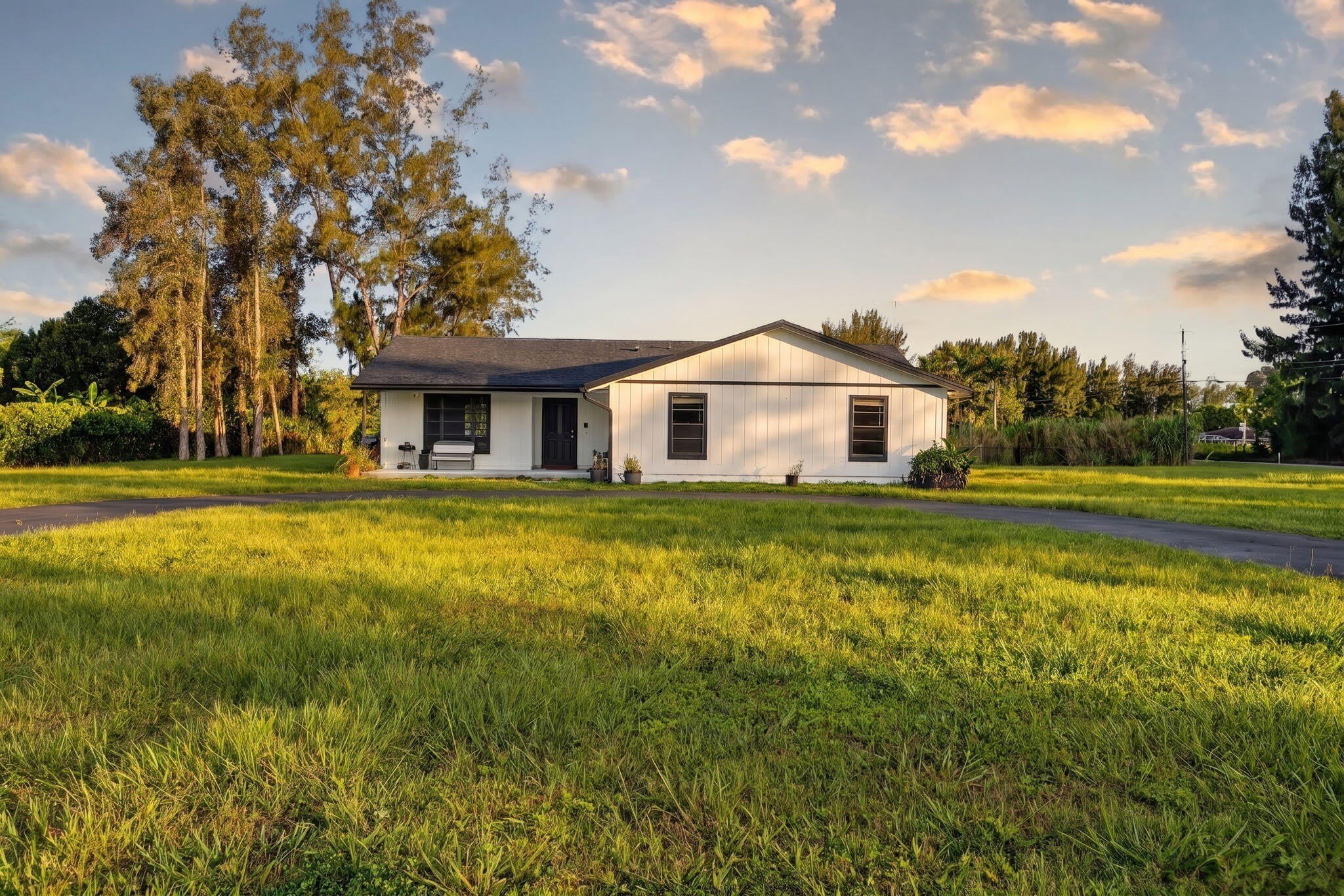 5989 COCONUT Boulevard – photo 1