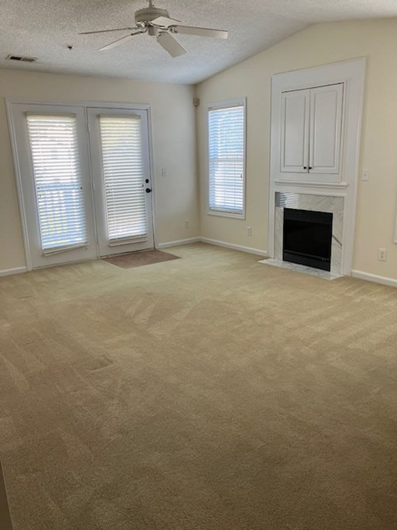715-L – photo 2