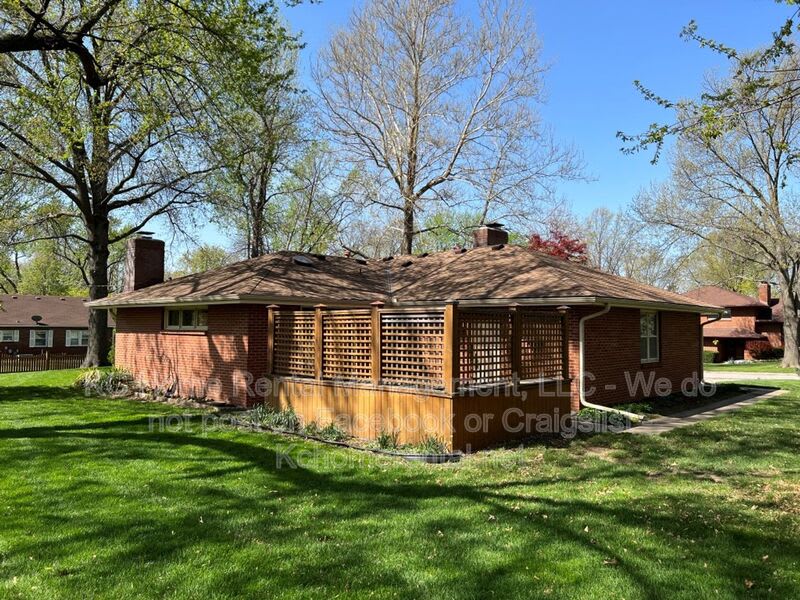 5423 Ballentine Ave – photo 3