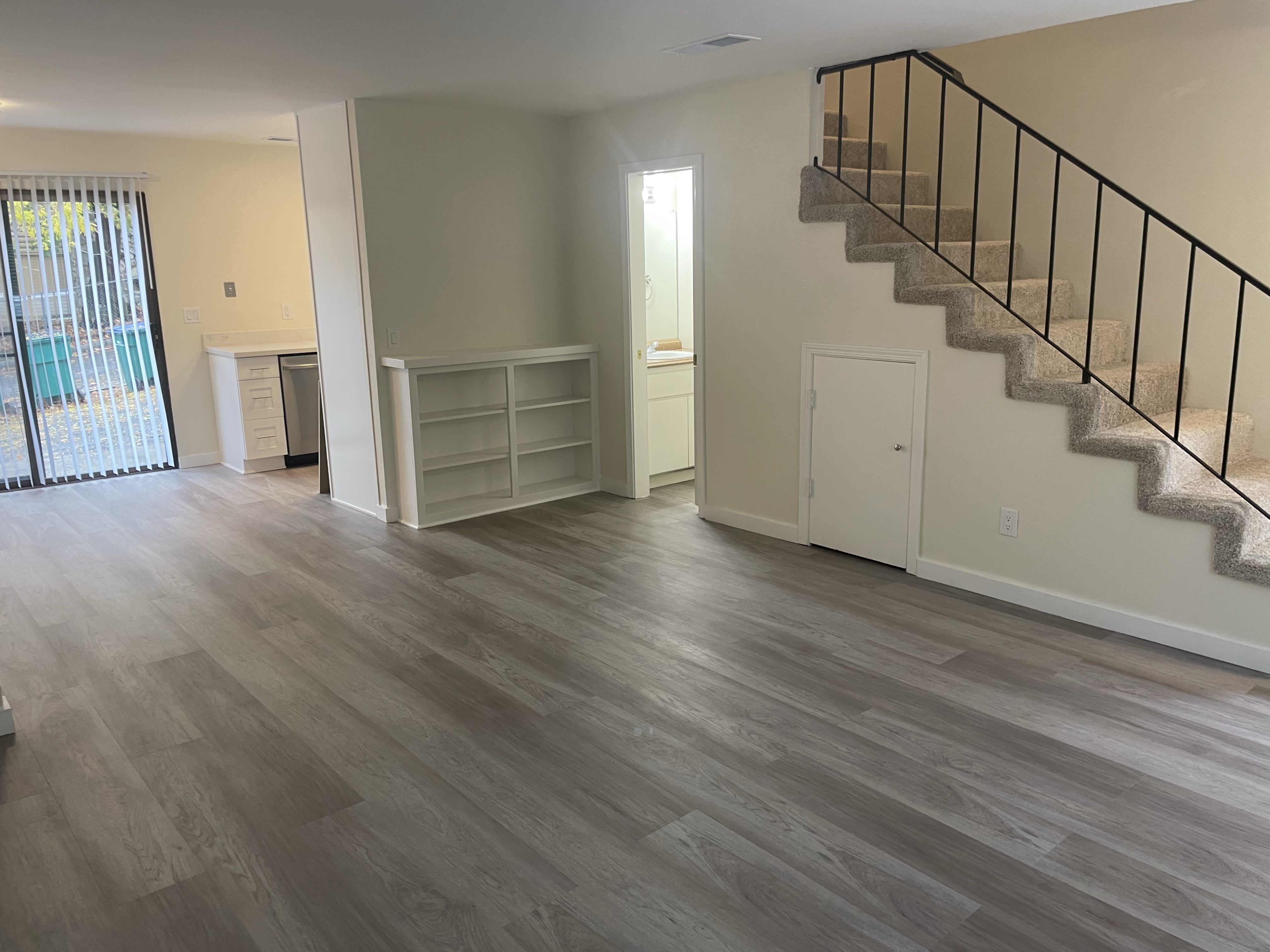 435 Henderson Street – photo 1