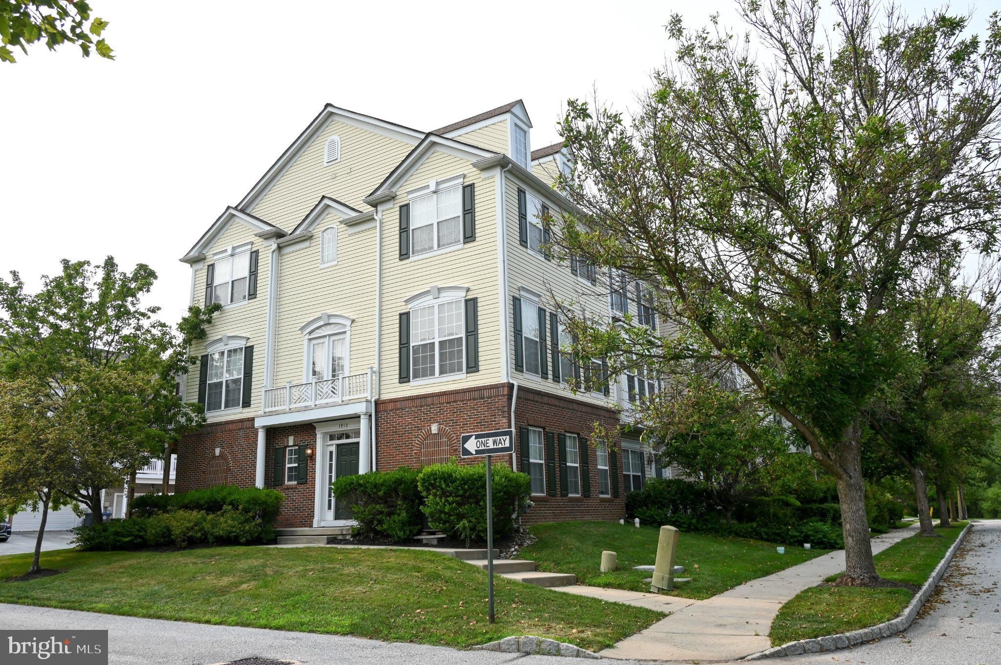 1910 CAVALIER Lane – photo 1