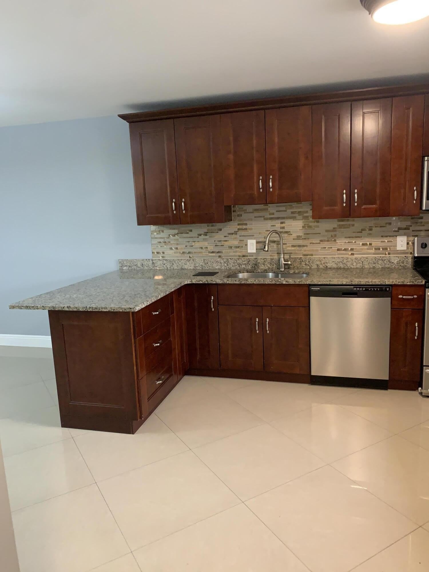 125 Lake Nancy Drive – photo 4
