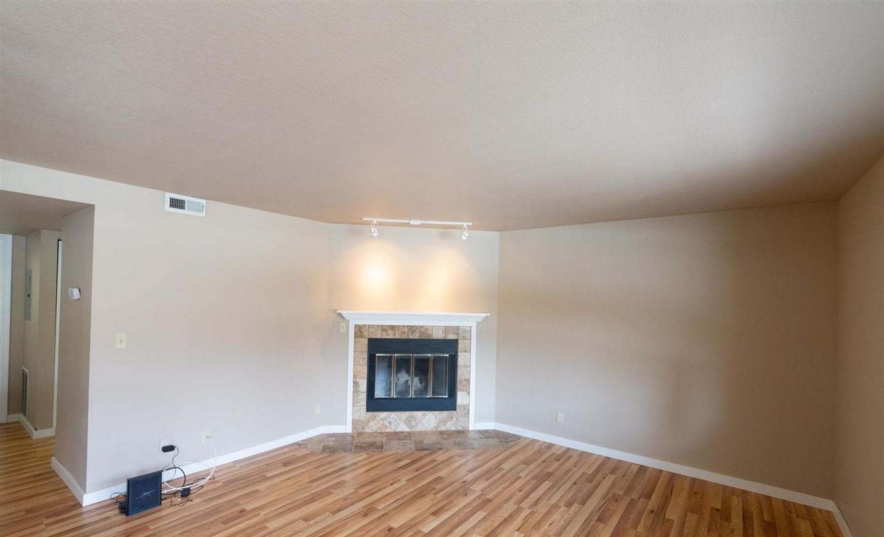 Wonderful apartment available with 2 primary bedrooms – photo 4