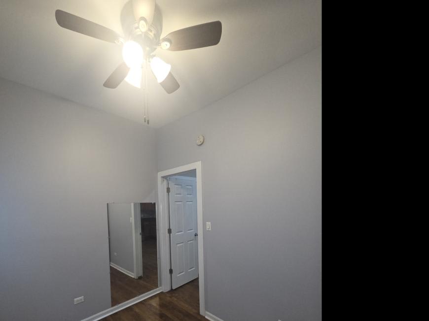 1332 W Barry Ave – photo 1