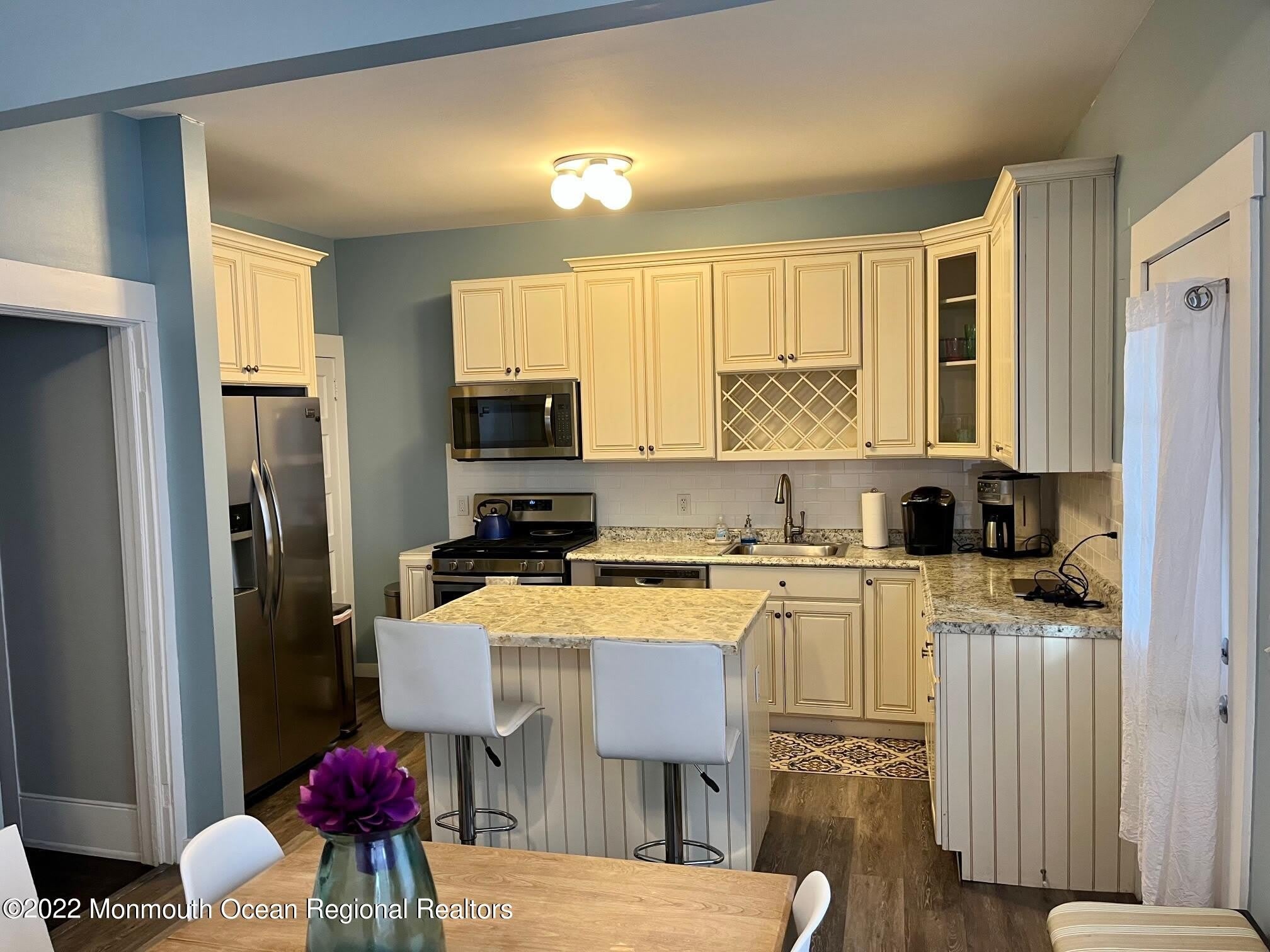 216 Main Street – photo 4