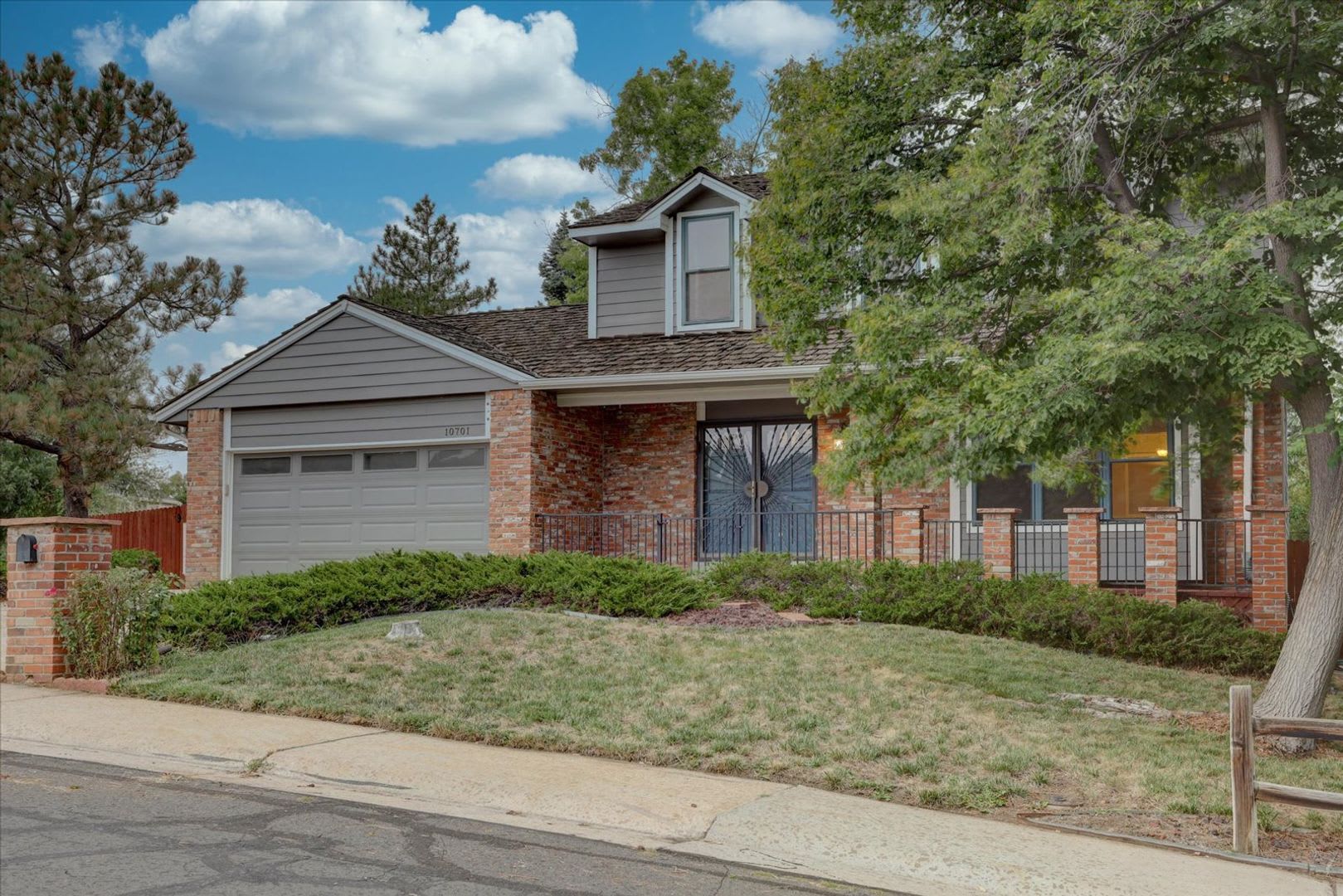 Spectacular 4Bed/3.5 Bath on a Large Corner Lot in Westminster! – photo 3