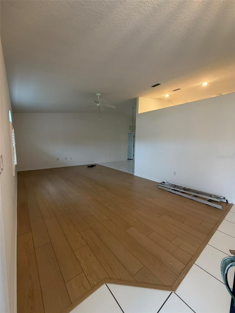 2 LAMAR Lane – photo 2