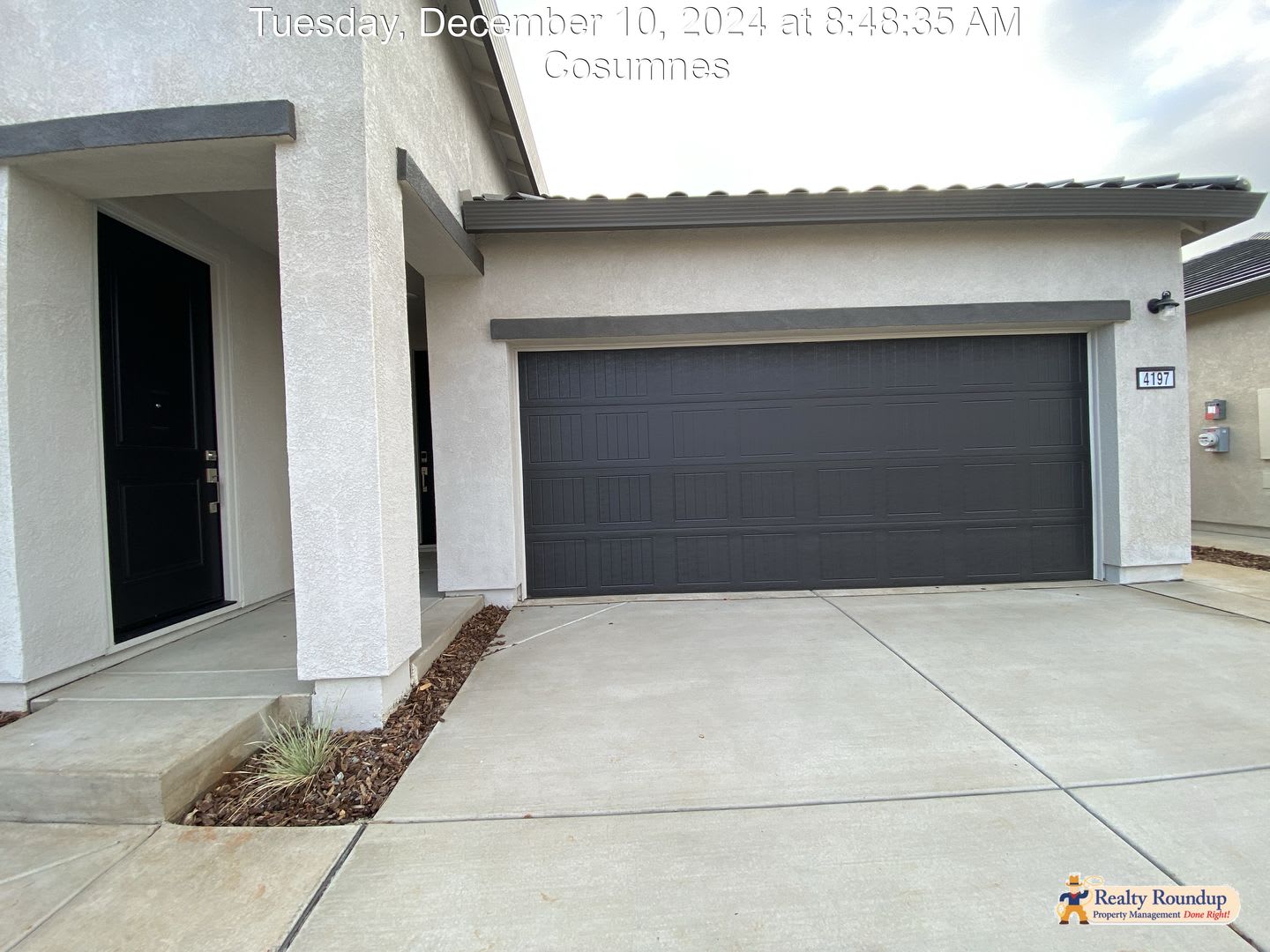 Brand New One Story Home, Includes In-Law Quarters – photo 2