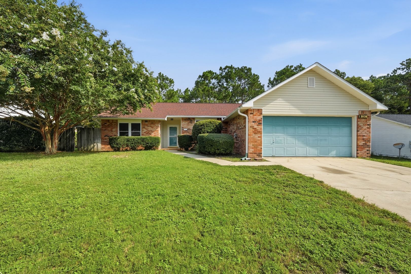 Your Own Backyard Oasis – 3 Bedroom Pool Home in South Crestview! – photo 2