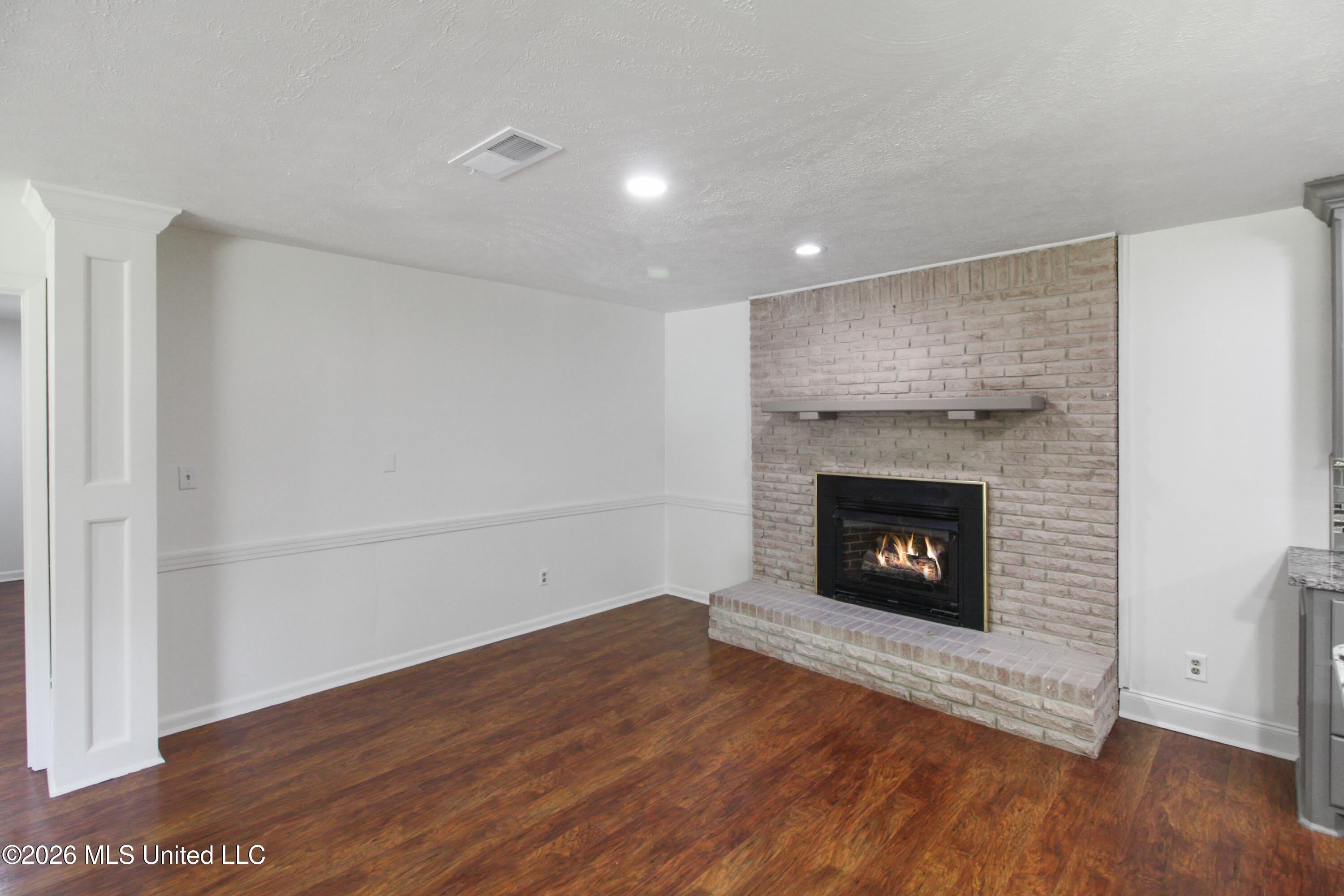 215 E Boyd Street – photo 3