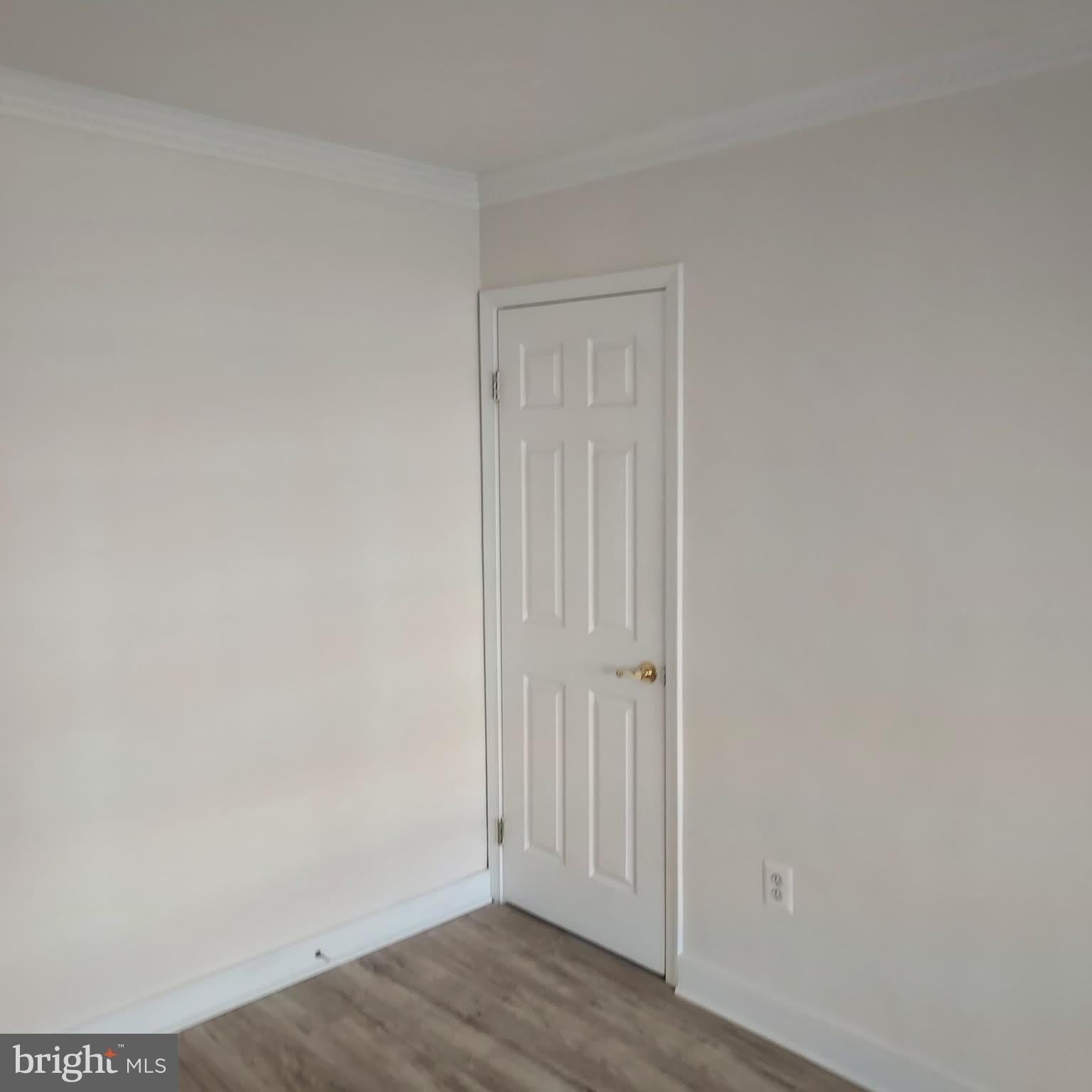 610 MADISON Street – photo 2