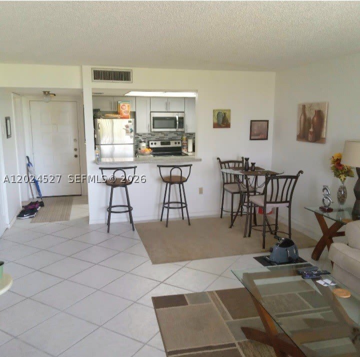 5570 NW 44th St – photo 3