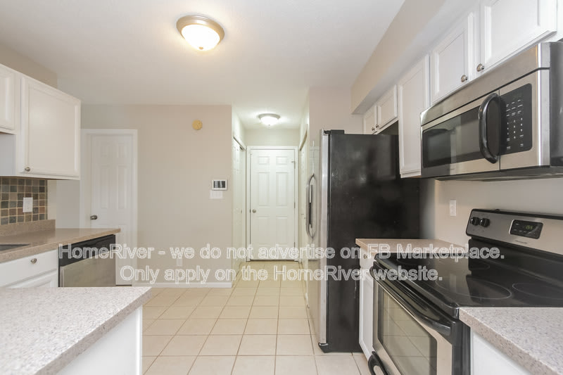 6726 Ossington Dr – photo 2