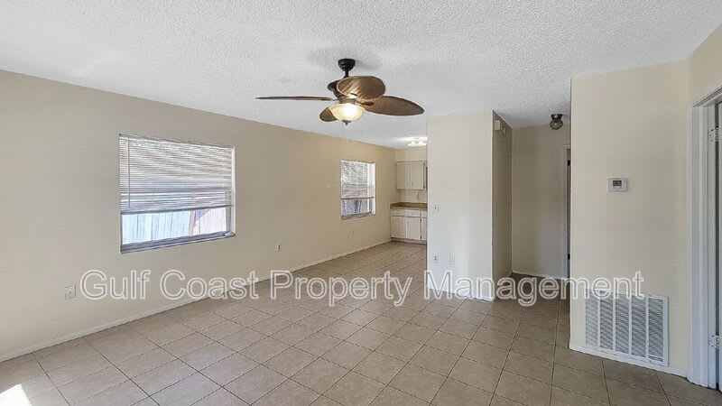 1001 25th Street West – photo 3