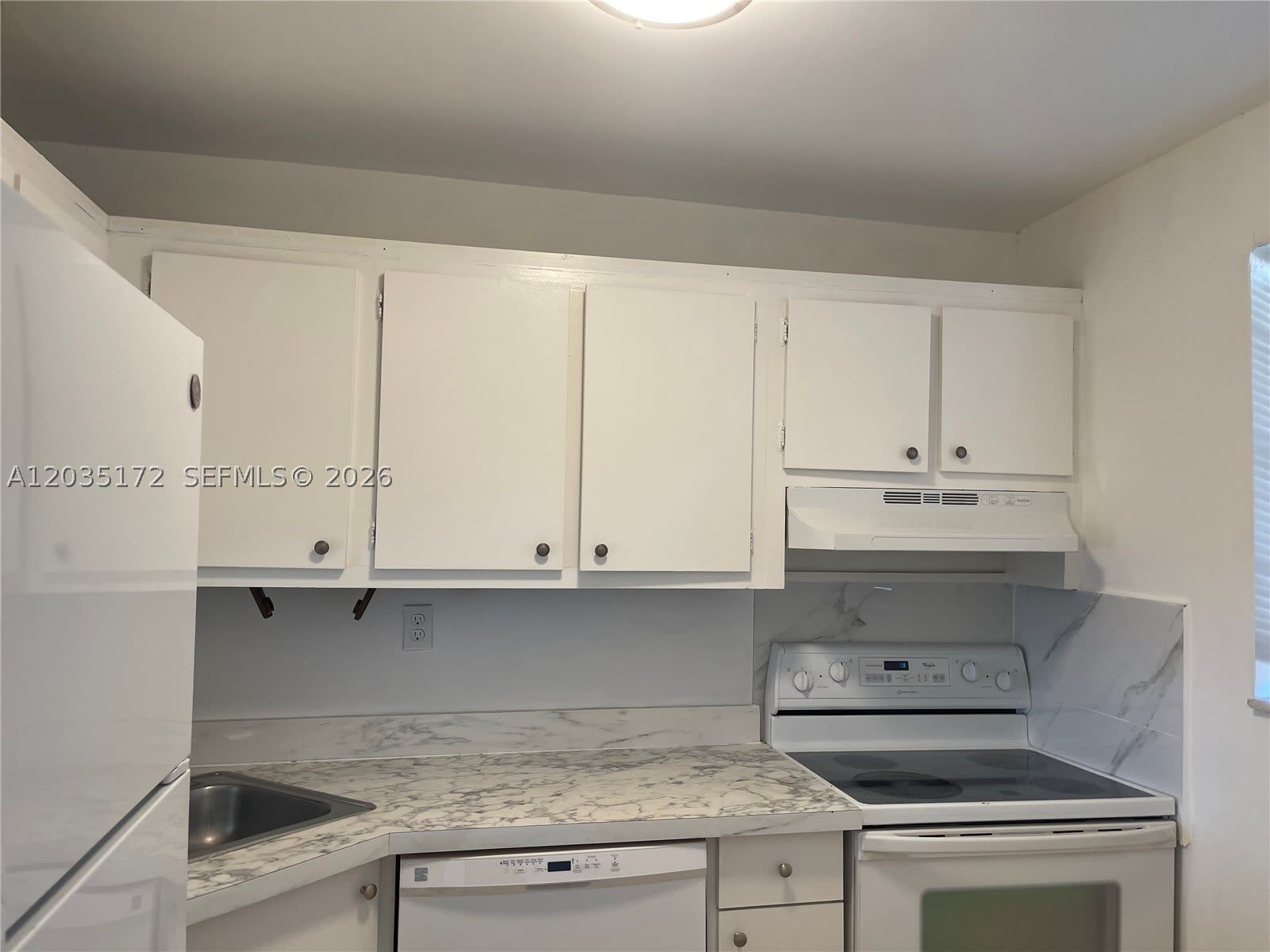 17255 SW 95th Ave – photo 3