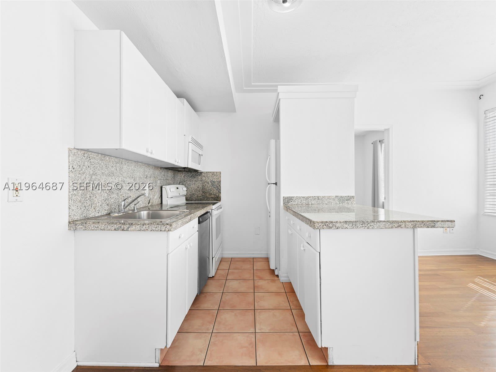 1027 Pennsylvania Ave – photo 5