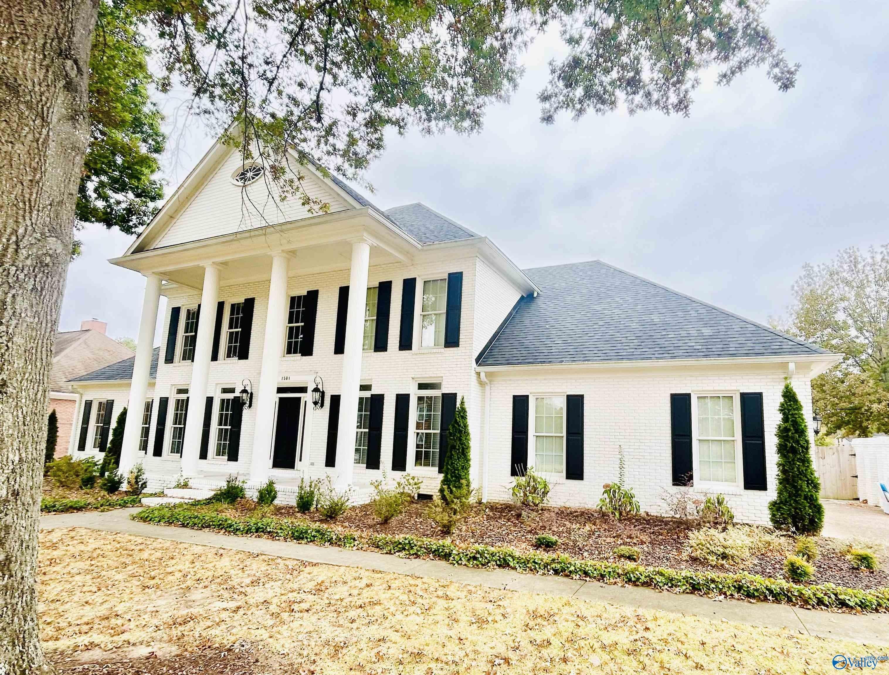1501 Blackhall Lane – photo 2