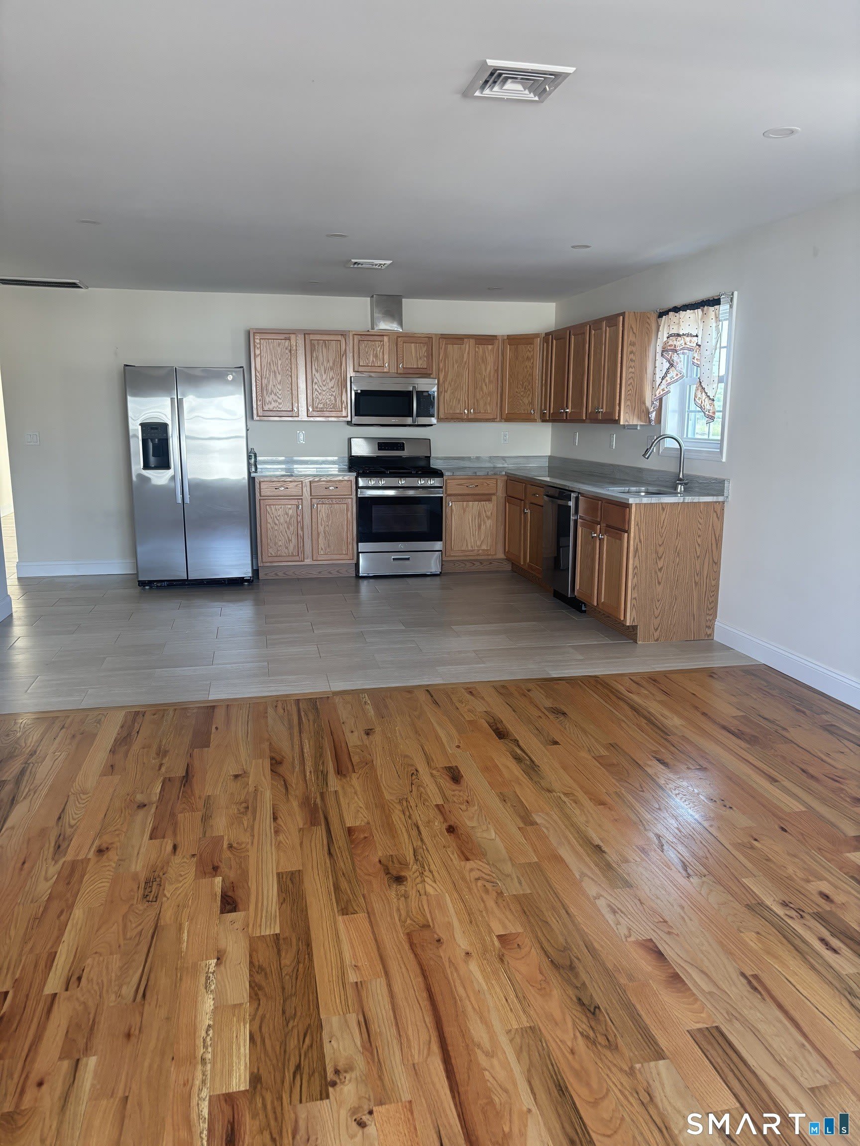 35 Hemingway Avenue – photo 3