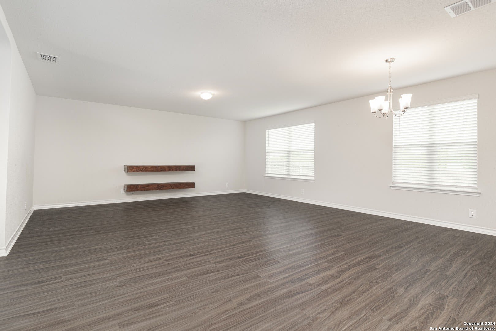 2611 BARBWIRE WAY – photo 4