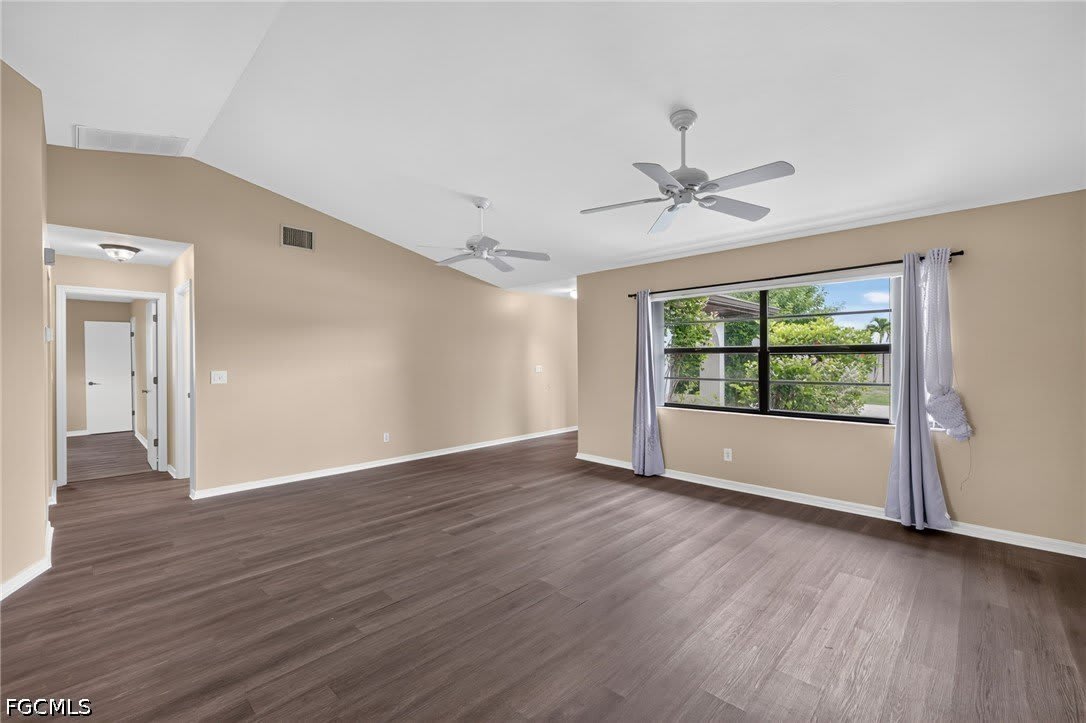 718 SW 35th Terrace – photo 3