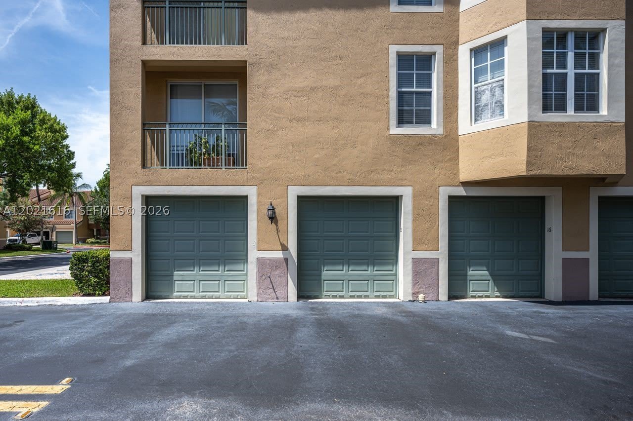 11780 Saint Andrews Pl – photo 3