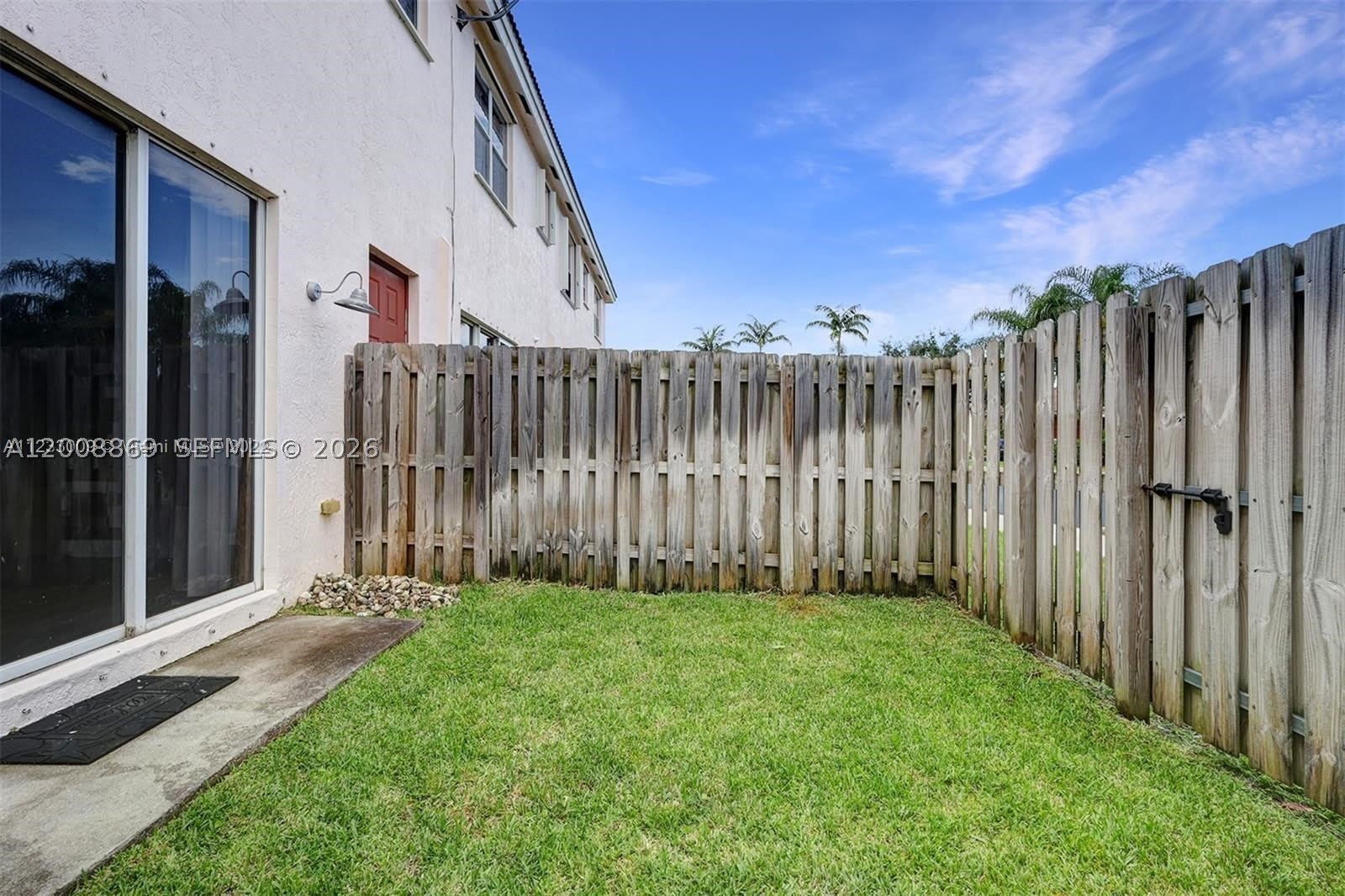 2311 NE 42nd Cir – photo 2