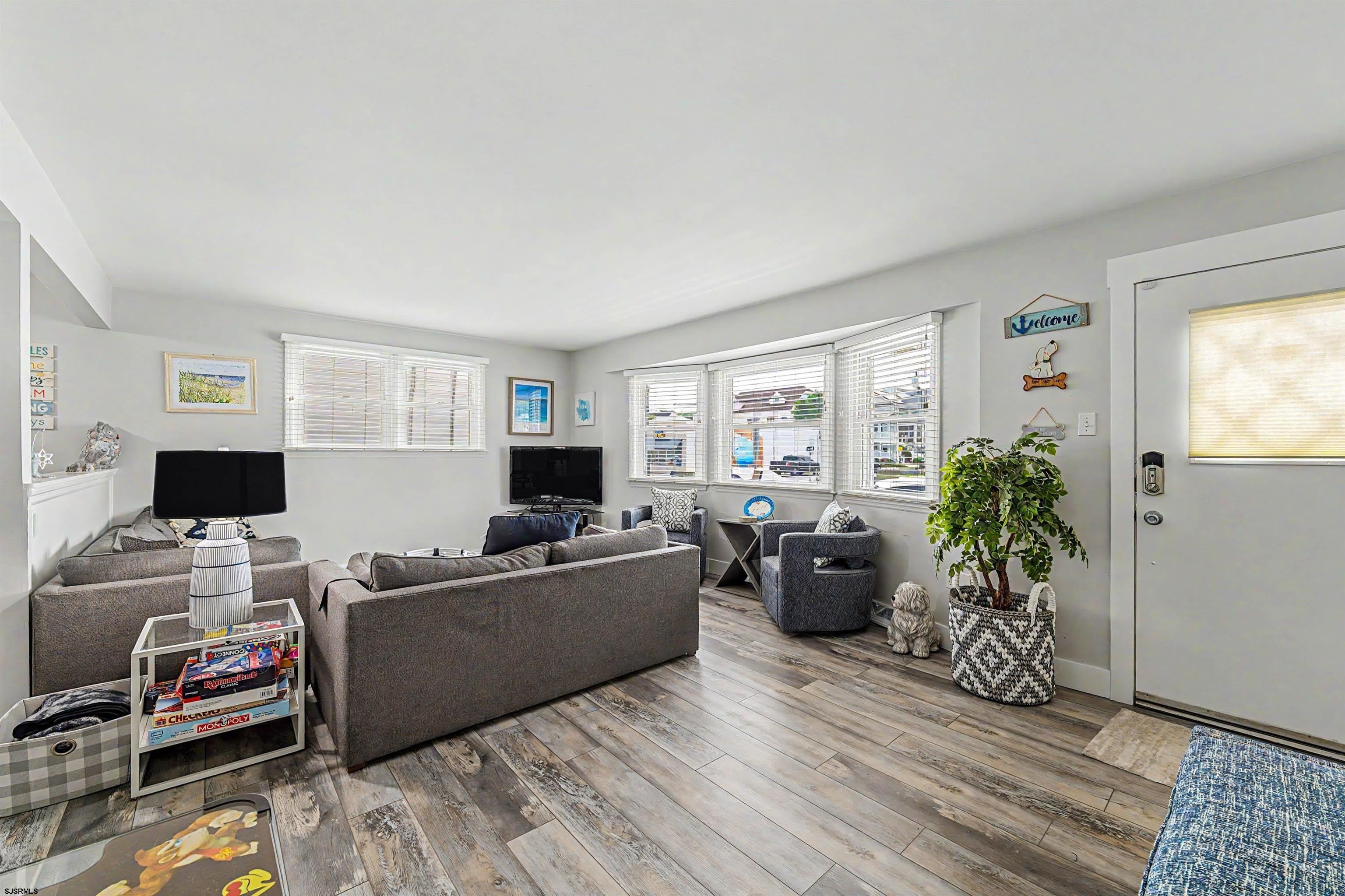6903 Ventnor Ave – photo 5